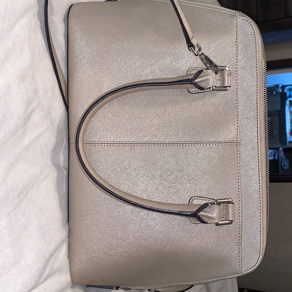 Calvin Klein purse in good condition - Picture 4 of 5